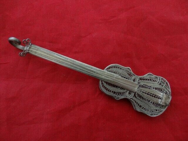Very Fine Vintage 950 Filigree Sterling Silver Miniature Violin